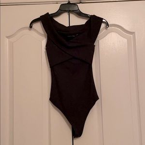 Ribbed off the shoulder bodysuit (thong)